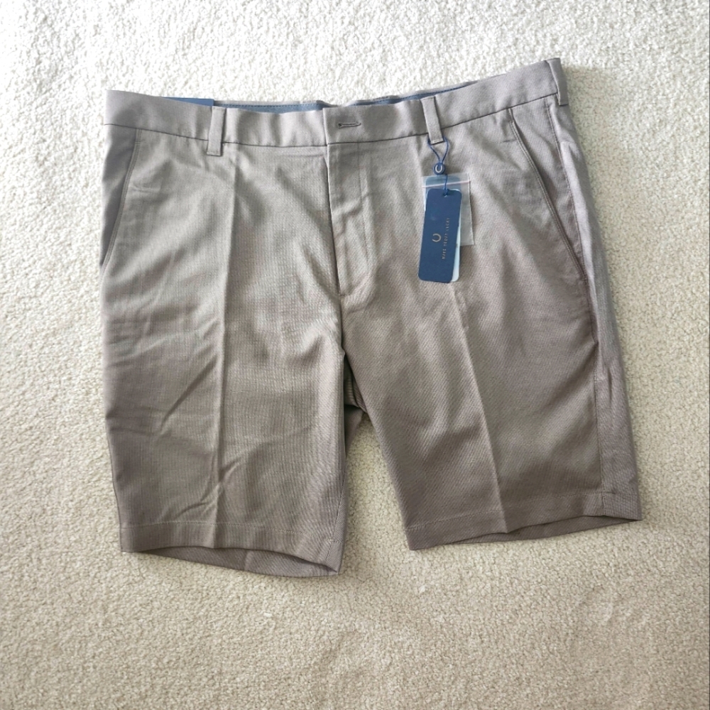 Oxford Brand, Size 38 Men's Shorts